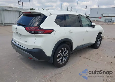2021 Nissan Rogue Sv Intelligent Awd z USA, uszkodzony, nr VIN 5N1AT3BB2MC794768